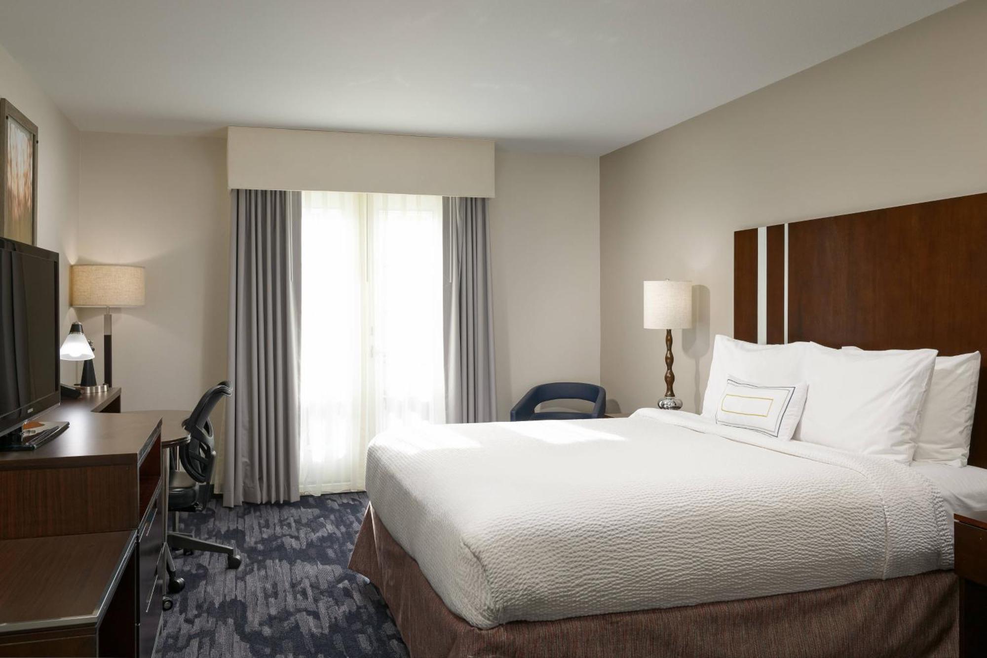 Fairfield Inn & Suites San Diego Old Town Dış mekan fotoğraf