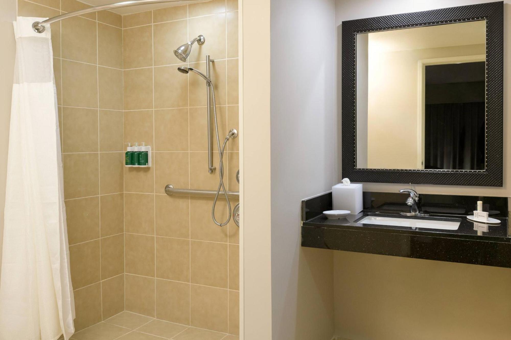 Fairfield Inn & Suites San Diego Old Town Dış mekan fotoğraf